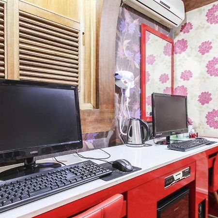 Couple Motel Сеул Екстериор снимка