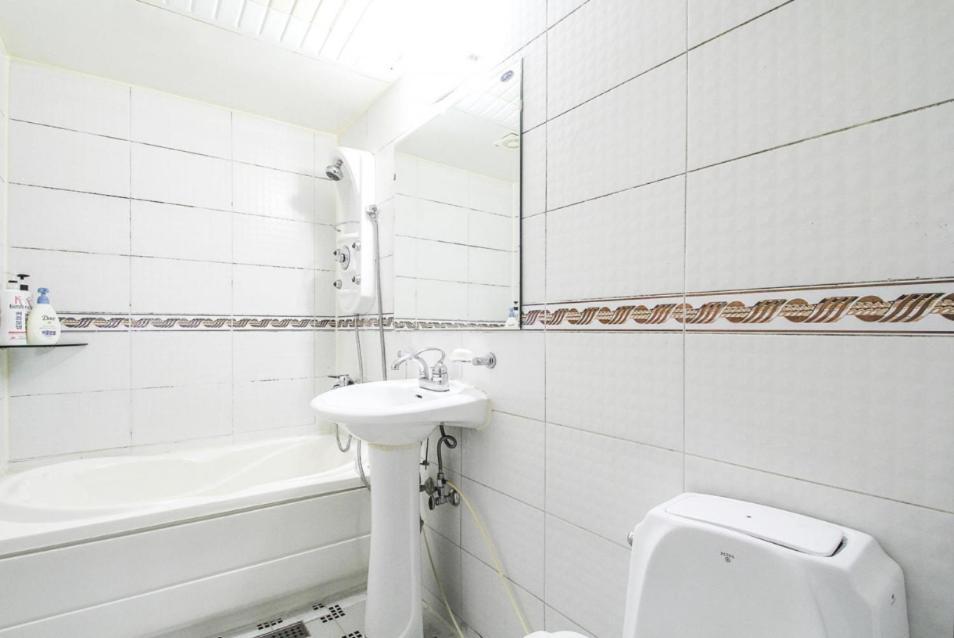 Couple Motel Сеул Екстериор снимка